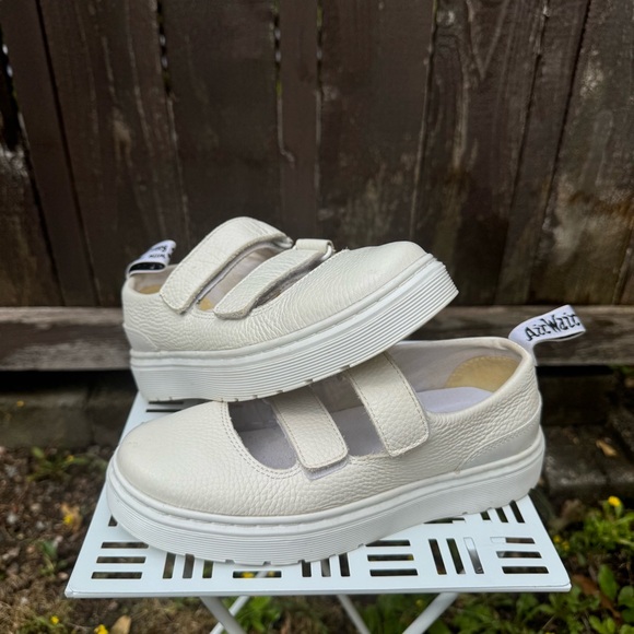 Dr. Martens Mary Jane Mae white leather, women’s size 6 - Picture 1 of 11
